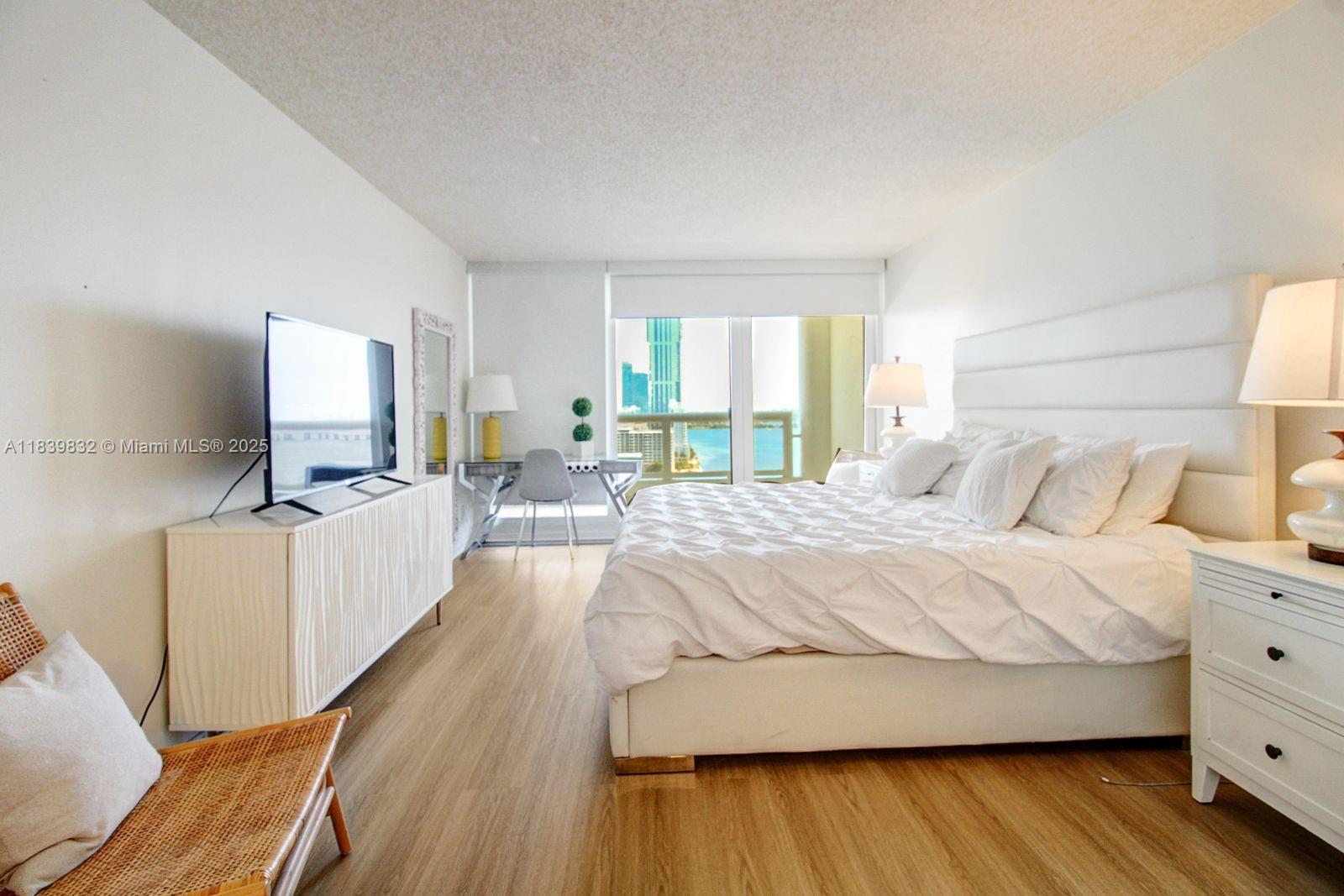 VENETIA CONDO - Residential