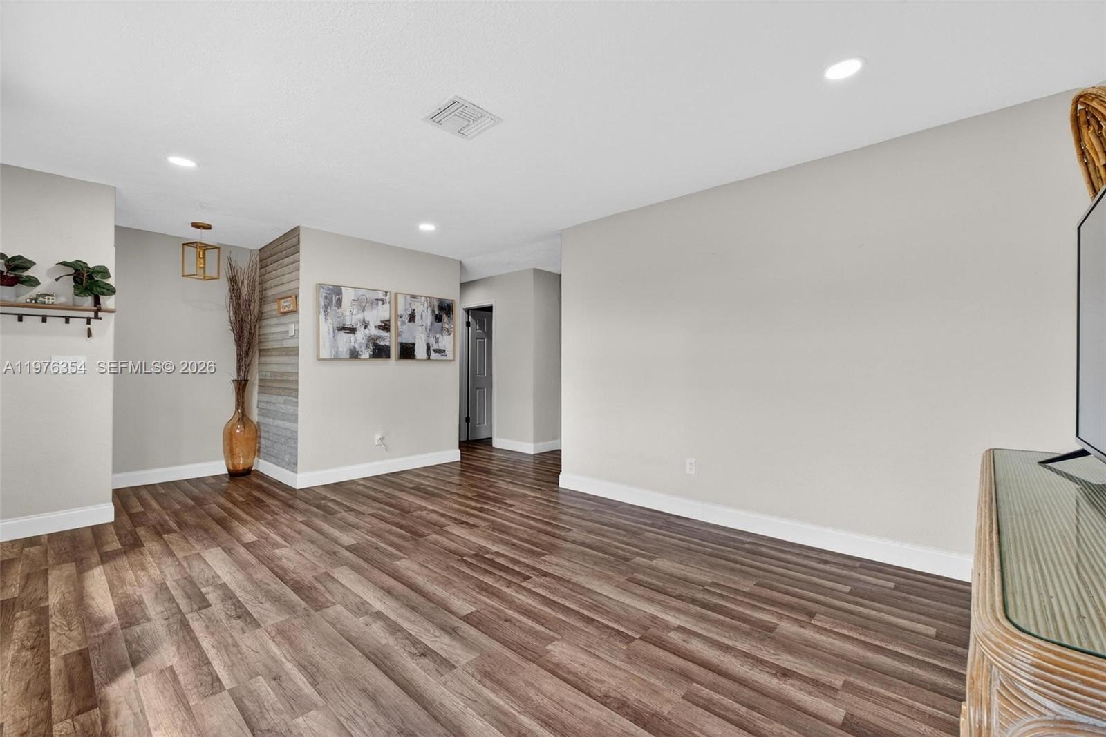 WILLOWS THE FIRST ADD - Residential