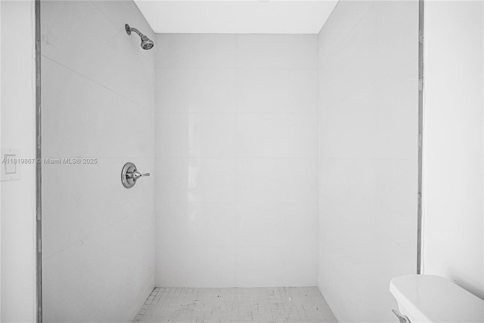 SAXONS SUB IN NE1/4 - Residential