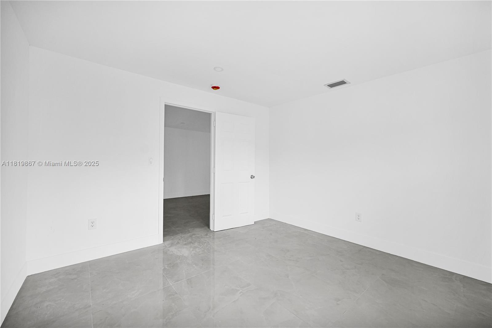 SAXONS SUB IN NE1/4 - Residential