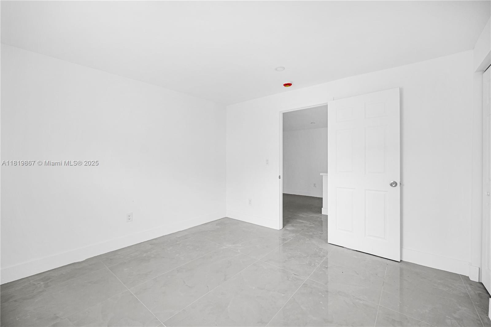 SAXONS SUB IN NE1/4 - Residential