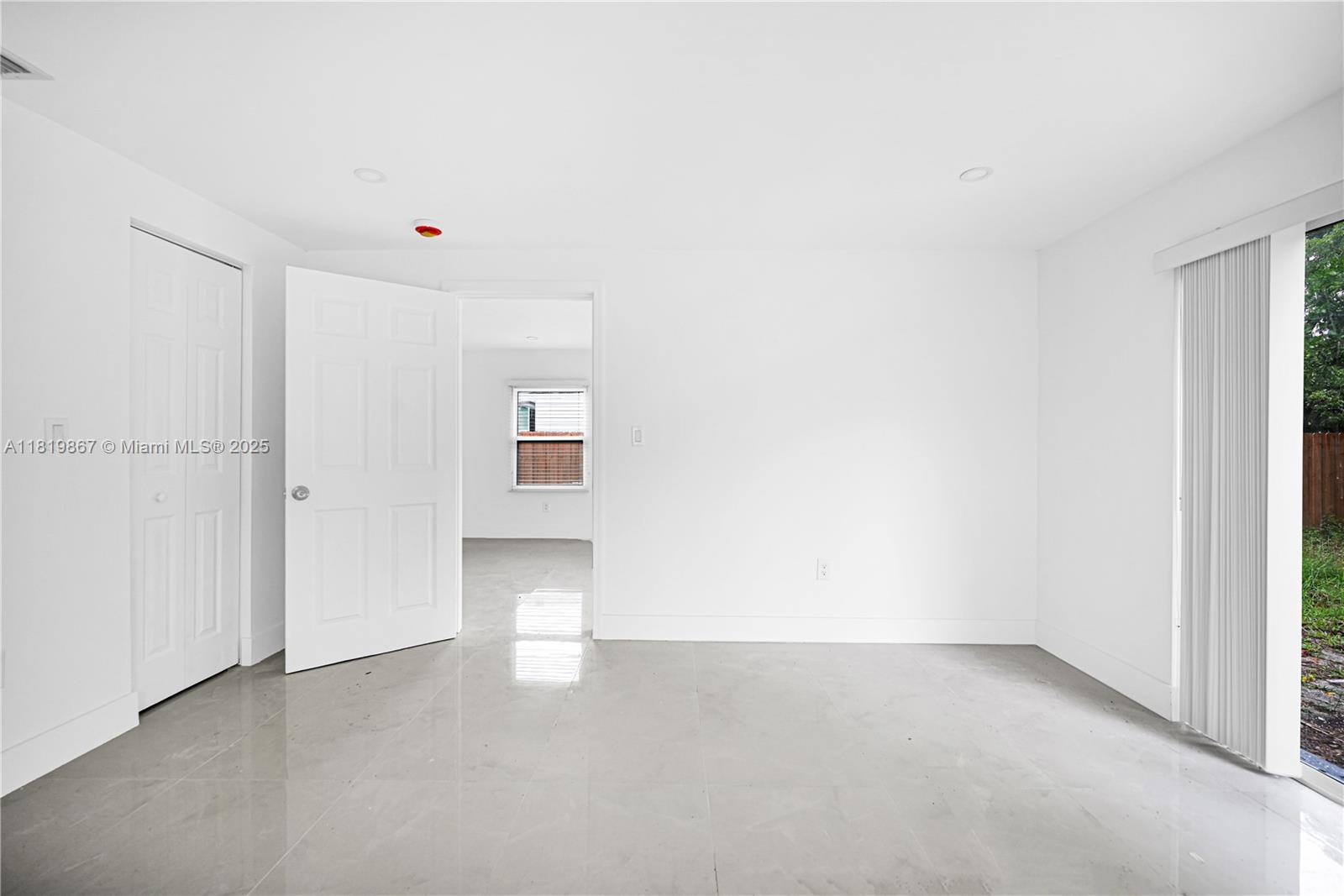SAXONS SUB IN NE1/4 - Residential