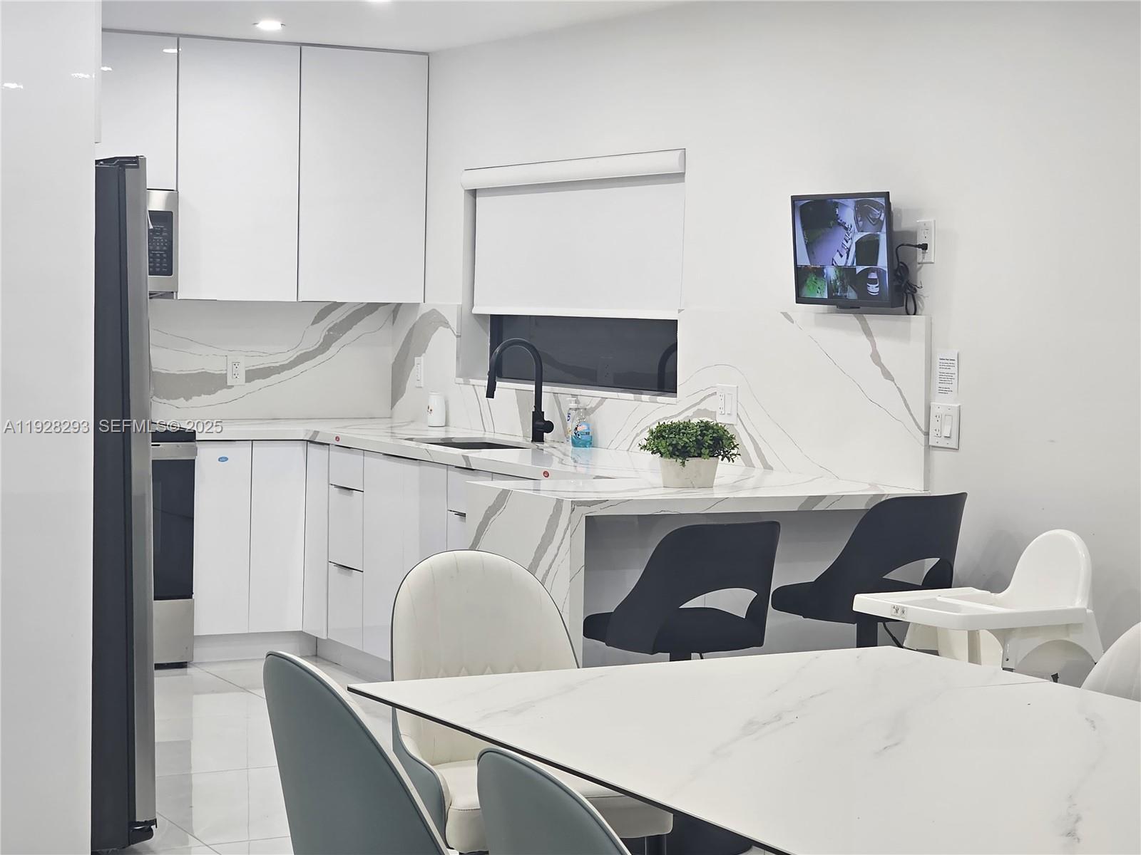 HUDSON VALLEY - Residential