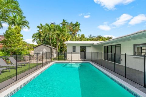 965 NE 171st St Miami FL 33162