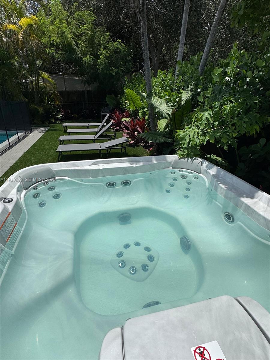 HUDSON VALLEY - Residential