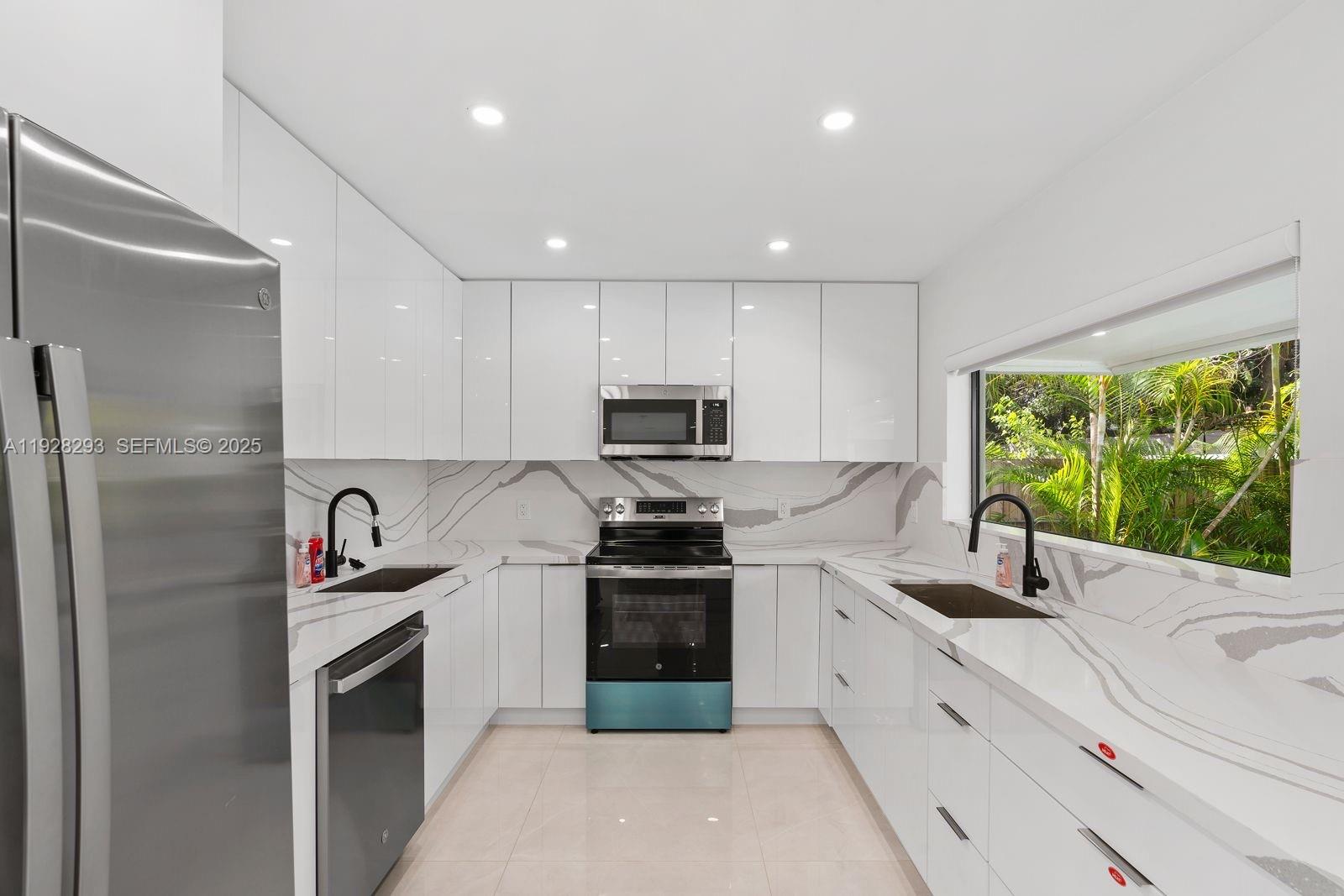 HUDSON VALLEY - Residential