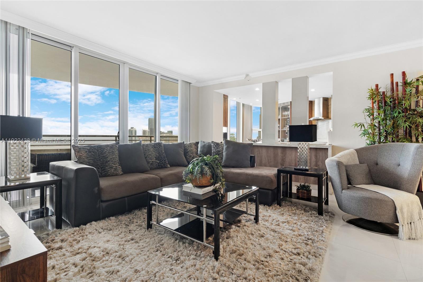 848 Brickell Key Dr 3905