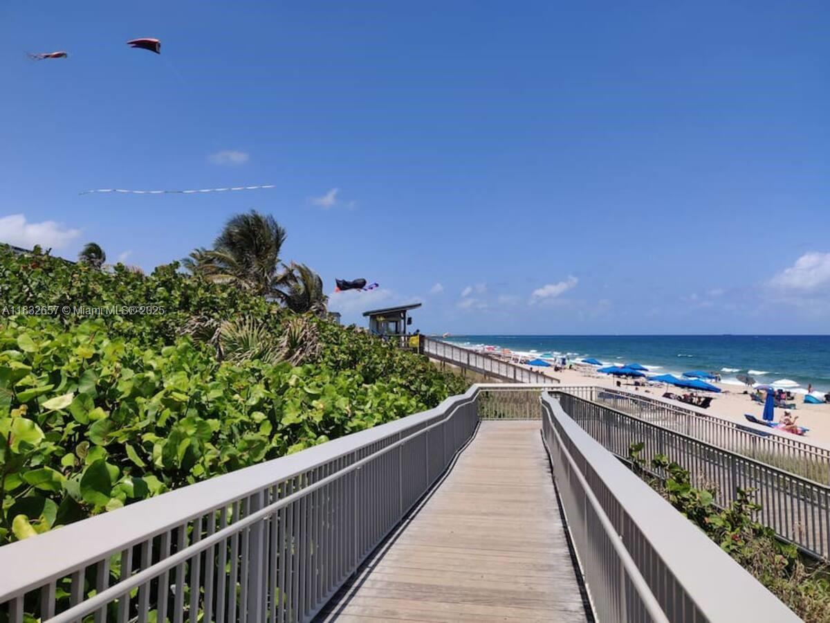 CASA COSTA CONDO - Residential