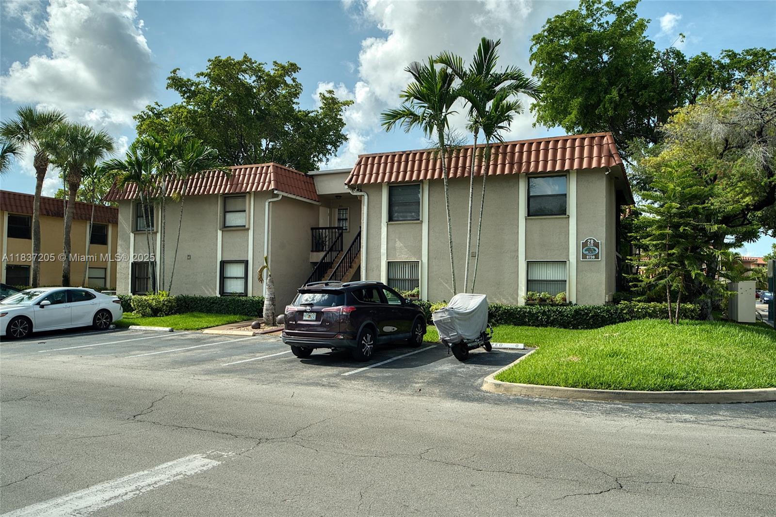 9730 Hammocks Blvd 201-28