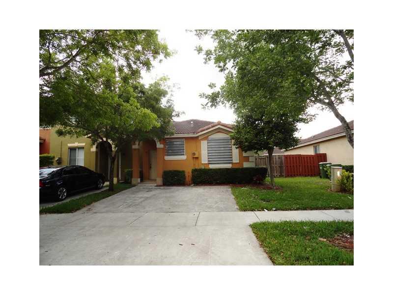A Diamond in the Rough...Some TLC Will Make This Gem Shine! Mowry Villas 3 Bedrooms / 2 Bathrooms / Townhouse. Property features spacious floor plan and lots of potential. Easy to Show & Ready to Go!