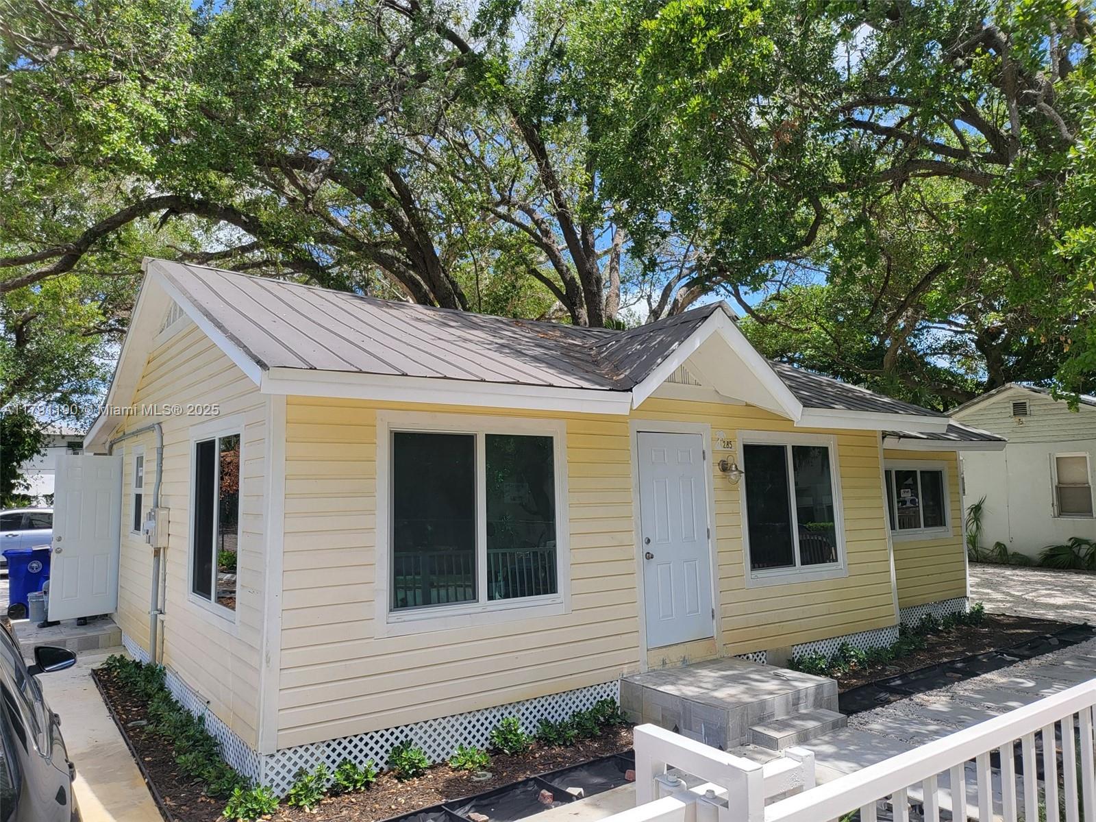 Rental Property at 285 Ne 80th Ter 285, Miami, Broward County, Florida - Bedrooms: 2 
Bathrooms: 1  - $2,699 MO.