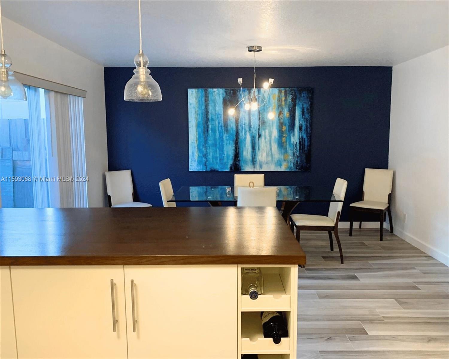 ARROWHEAD GOLF & TENNIS C - Residential Lease
