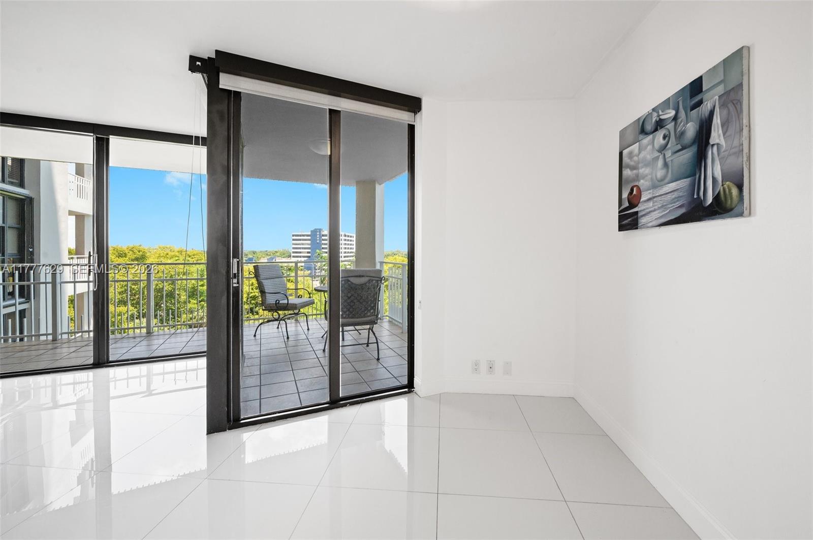 TOWERS OF QUAYSIDE CONDO - Residential Lease