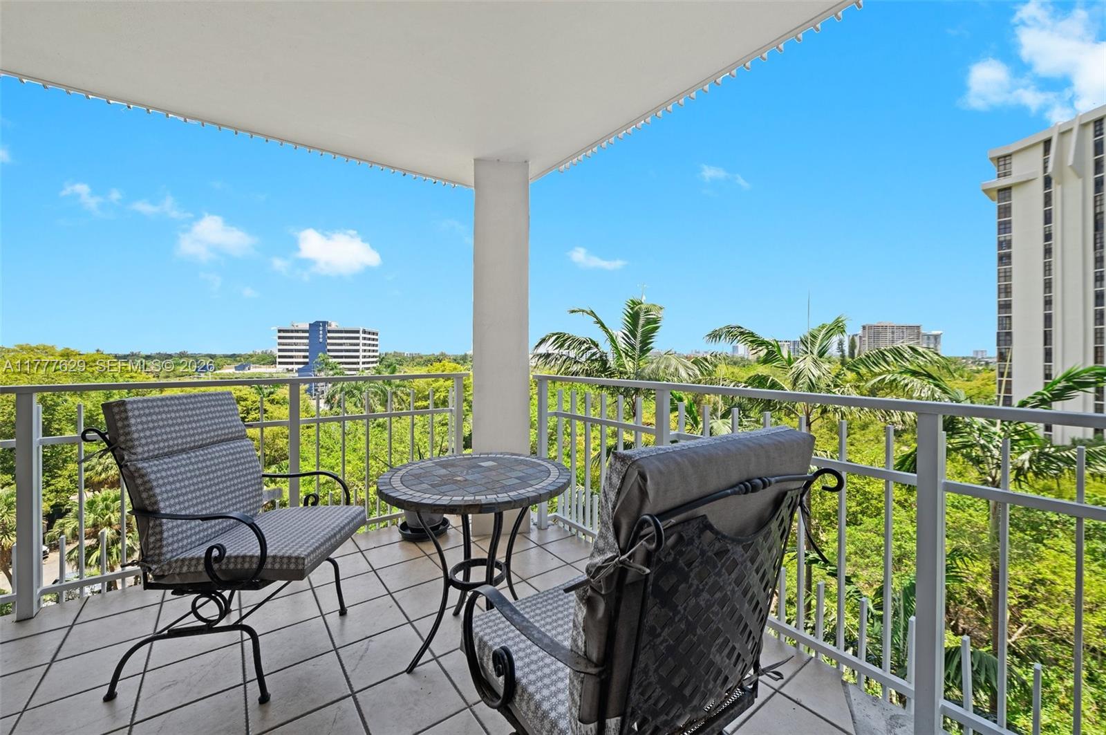 TOWERS OF QUAYSIDE CONDO - Residential Lease