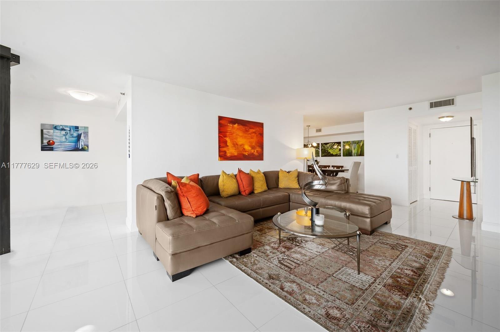 TOWERS OF QUAYSIDE CONDO - Residential Lease