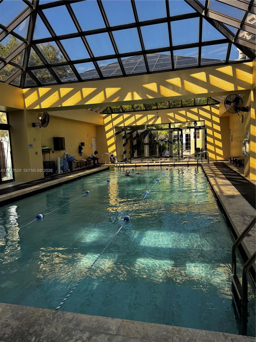 TOWERS OF QUAYSIDE CONDO - Residential Lease