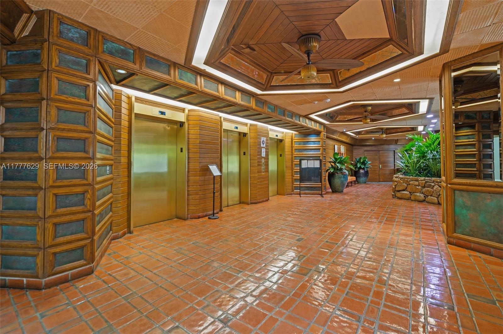 TOWERS OF QUAYSIDE CONDO - Residential Lease