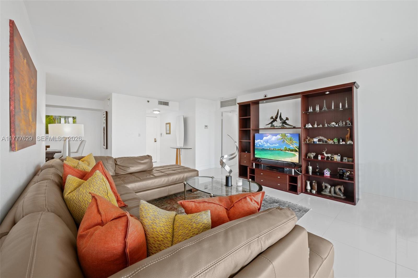 TOWERS OF QUAYSIDE CONDO - Residential Lease