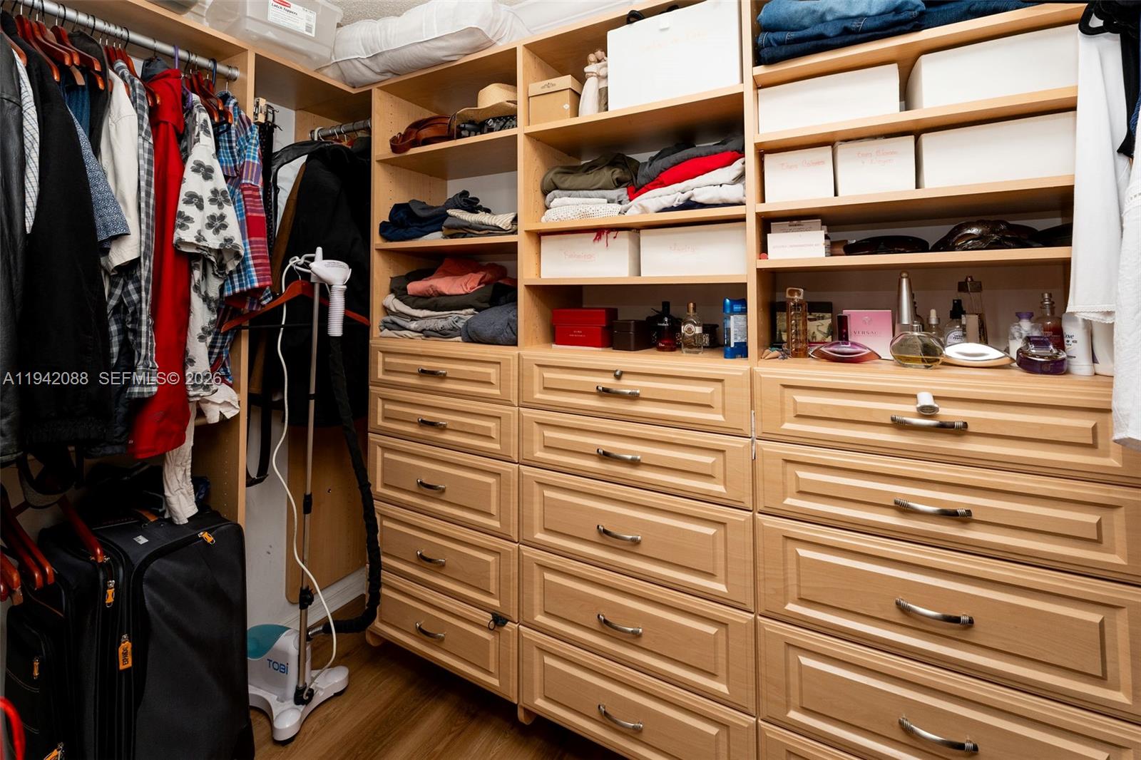 NEW ORLEANS LAKESITES - Residential