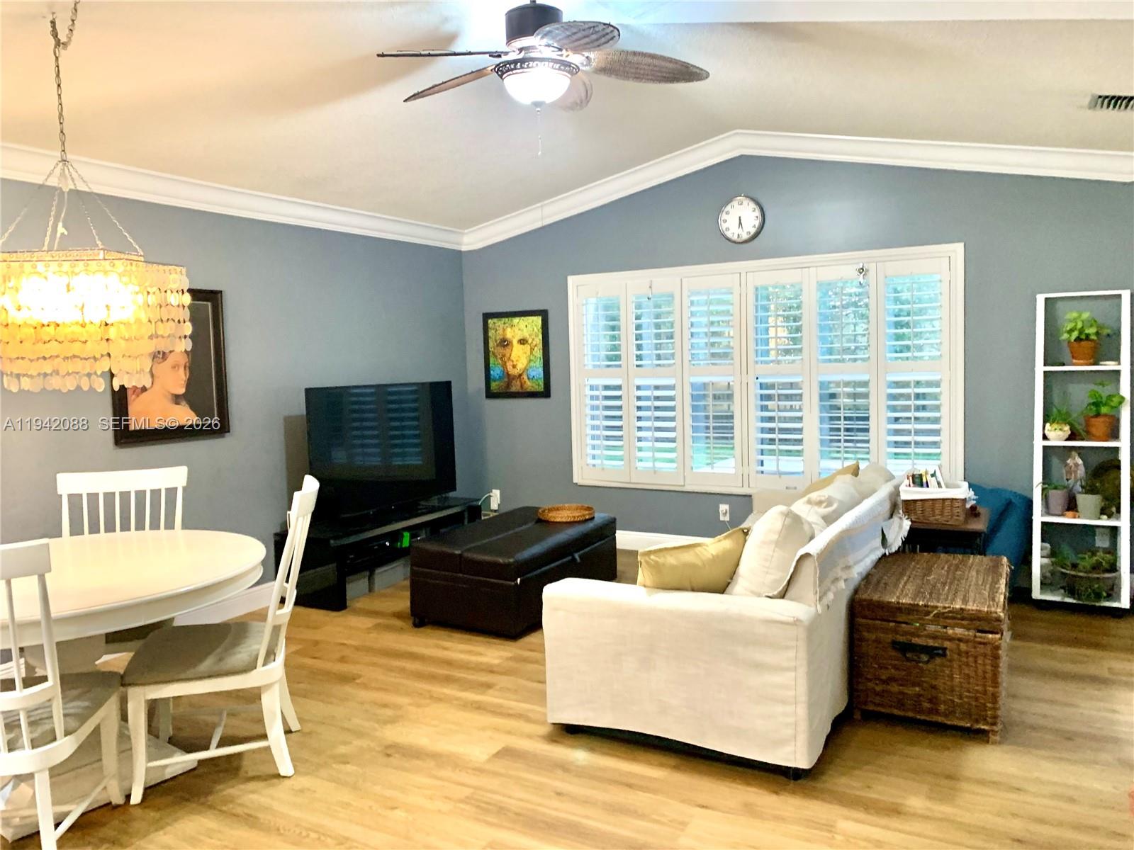 NEW ORLEANS LAKESITES - Residential