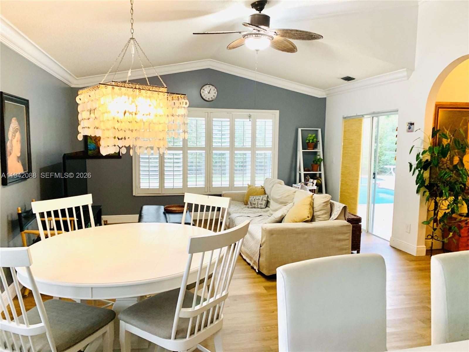 NEW ORLEANS LAKESITES - Residential