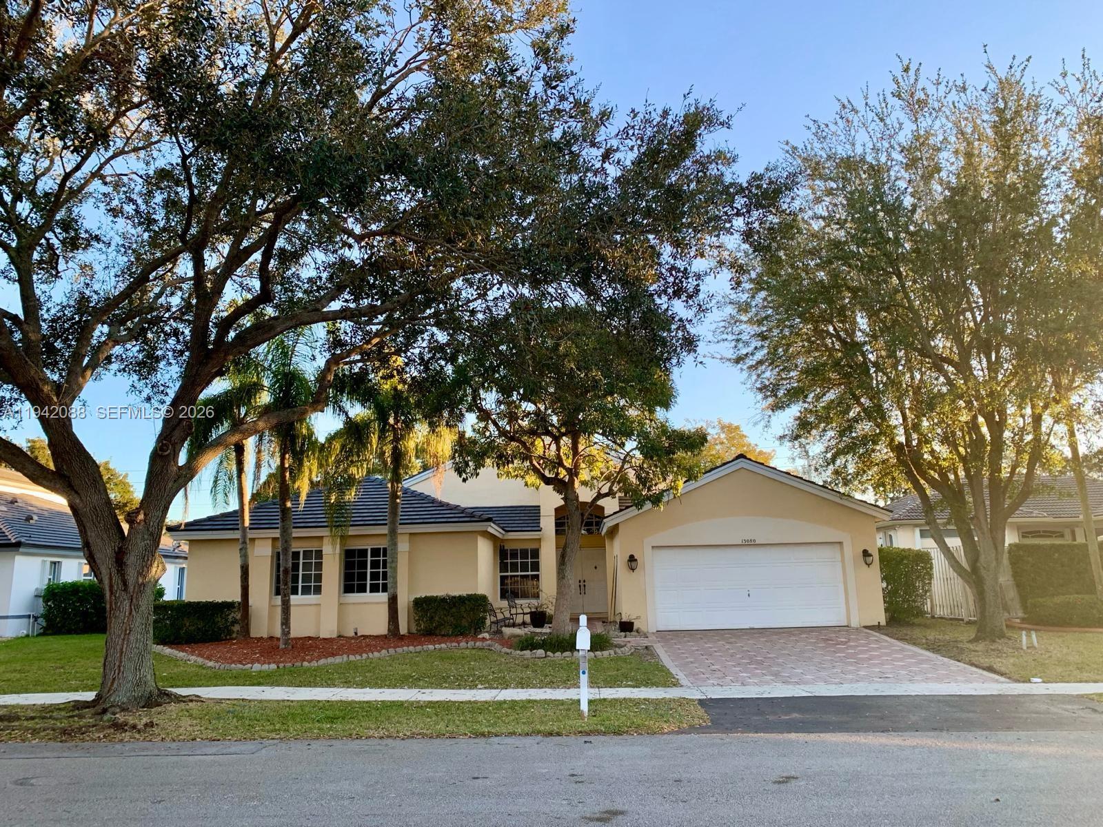 NEW ORLEANS LAKESITES - Residential