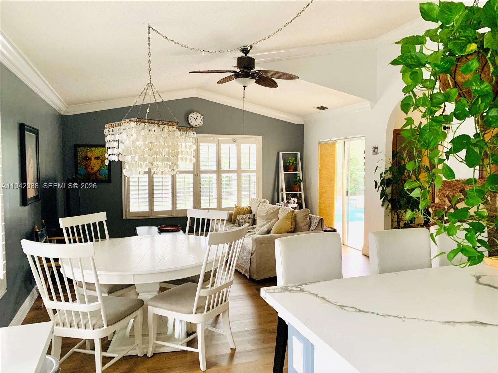 NEW ORLEANS LAKESITES - Residential