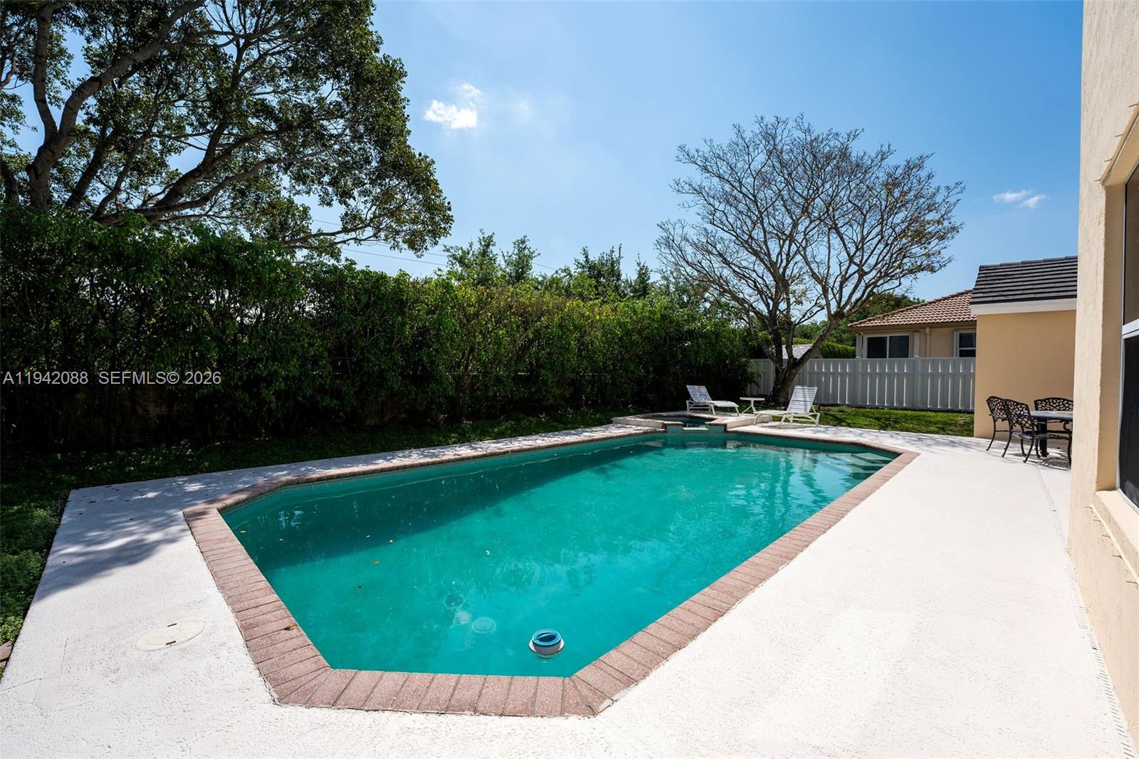 NEW ORLEANS LAKESITES - Residential