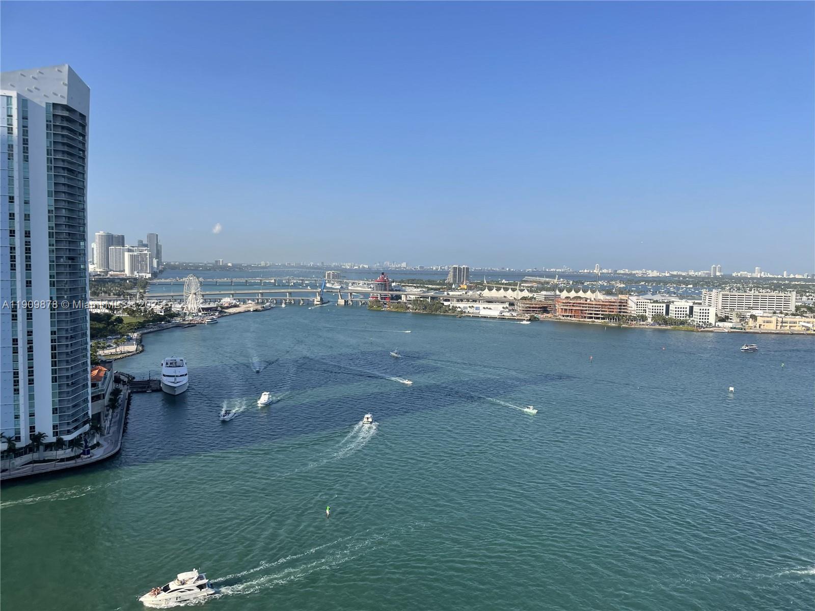 888 Brickell Key Dr 2610