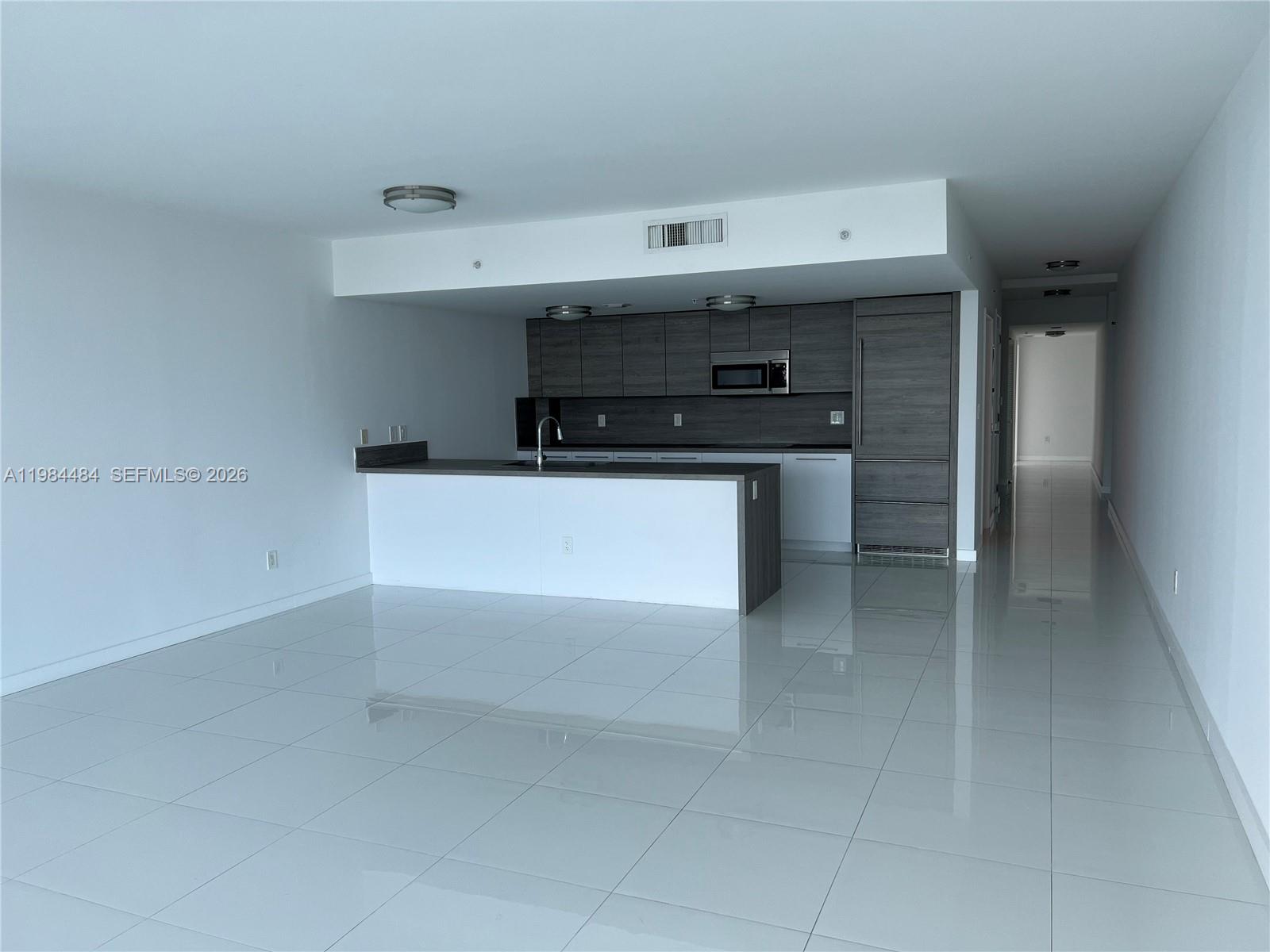400 SUNNY ISLES CONDO WES - Residential Lease