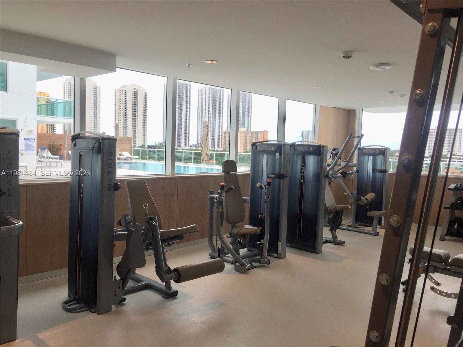 400 SUNNY ISLES CONDO WES - Residential Lease