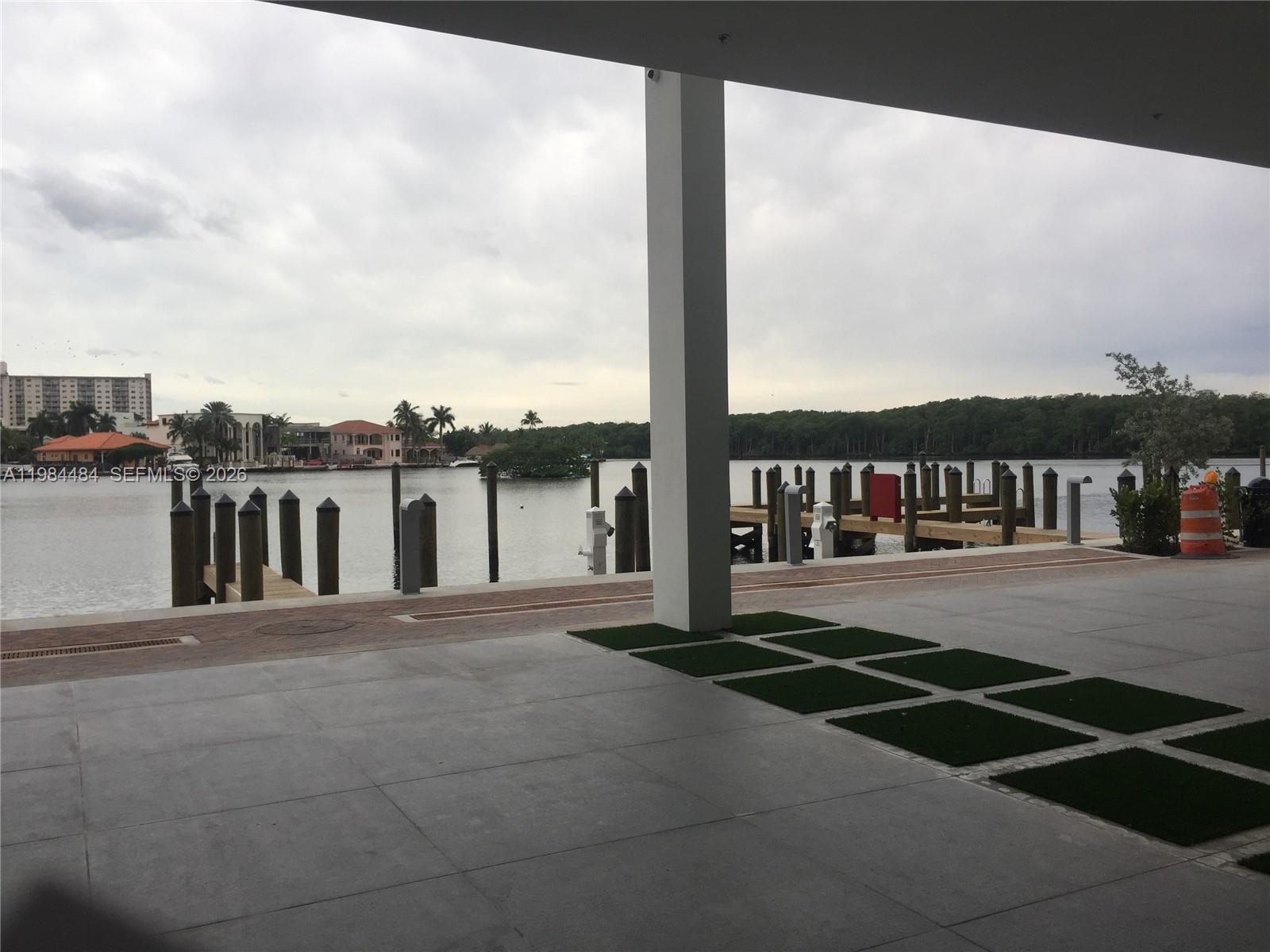 400 SUNNY ISLES CONDO WES - Residential Lease