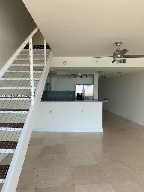 2000 Bay Dr 403
