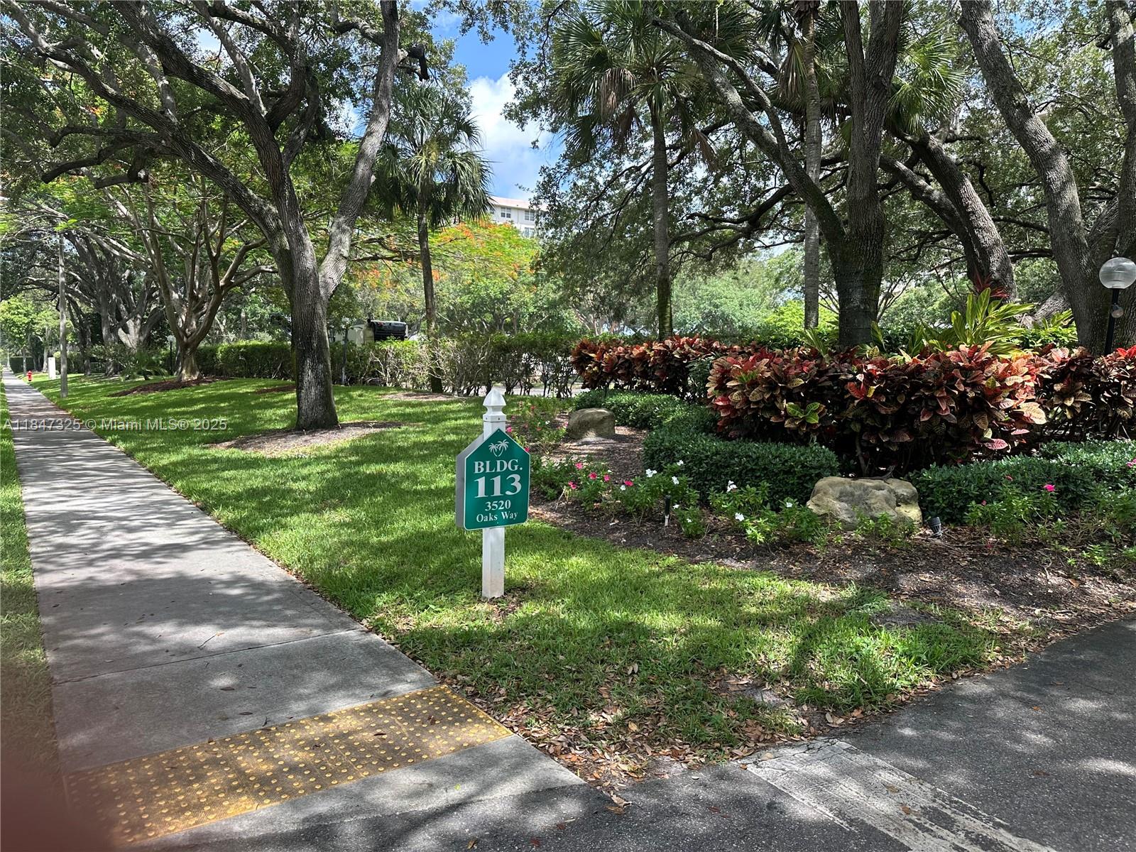 PALM-AIRE COUNTRY CLUB - Residential Lease