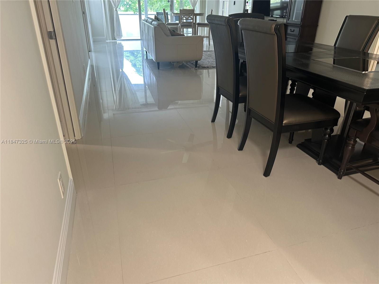 PALM-AIRE COUNTRY CLUB - Residential Lease