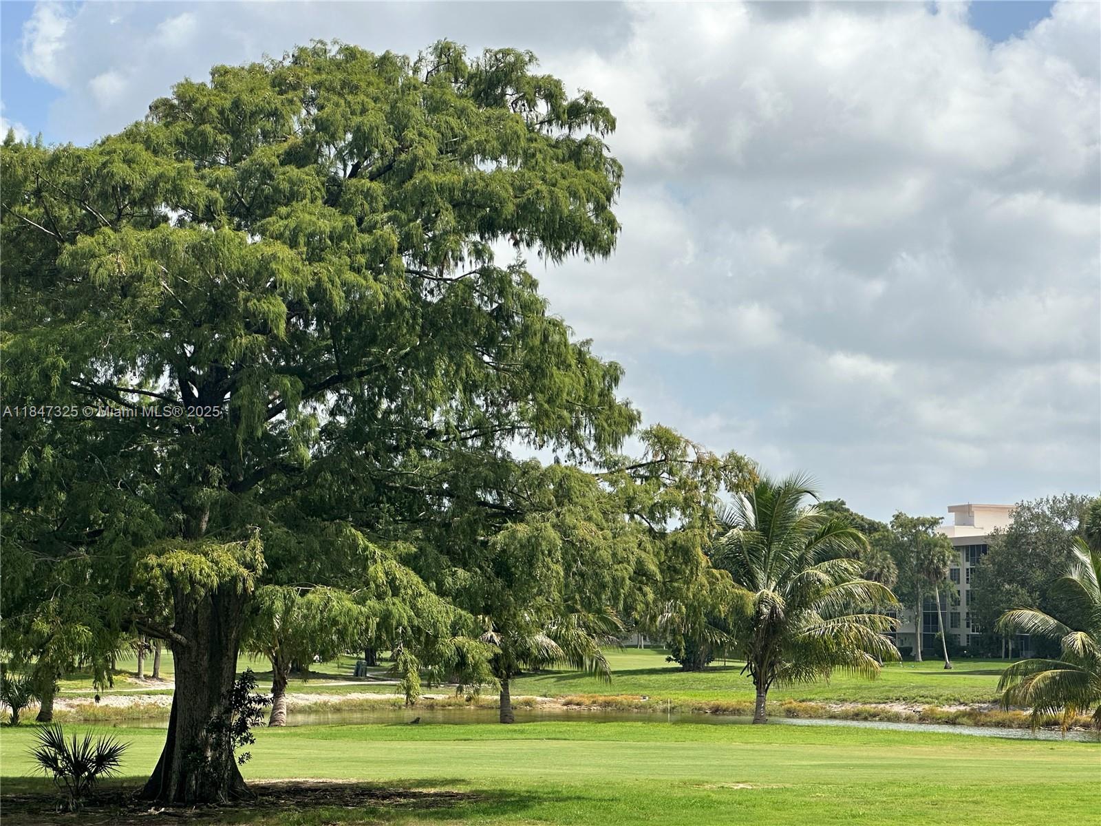 PALM-AIRE COUNTRY CLUB - Residential Lease