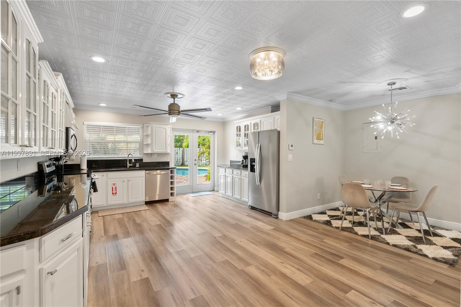 OAKLAND PARK 2ND ADD-RESU - Residential