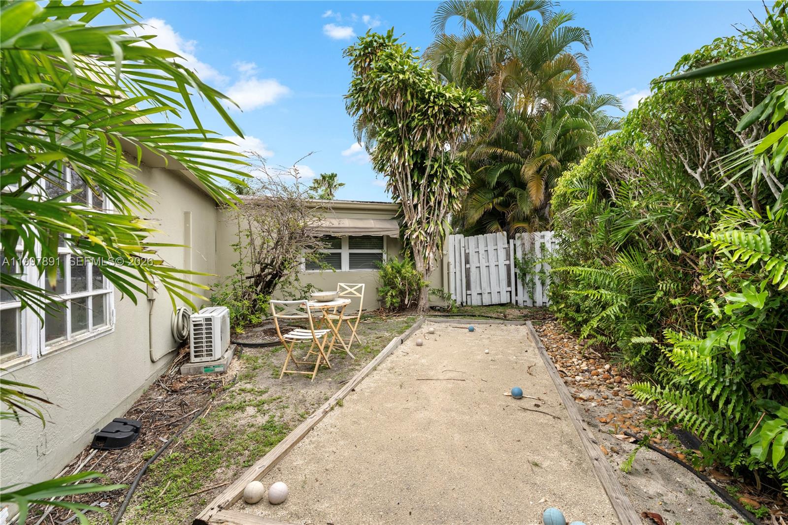 OAKLAND PARK 2ND ADD-RESU - Residential