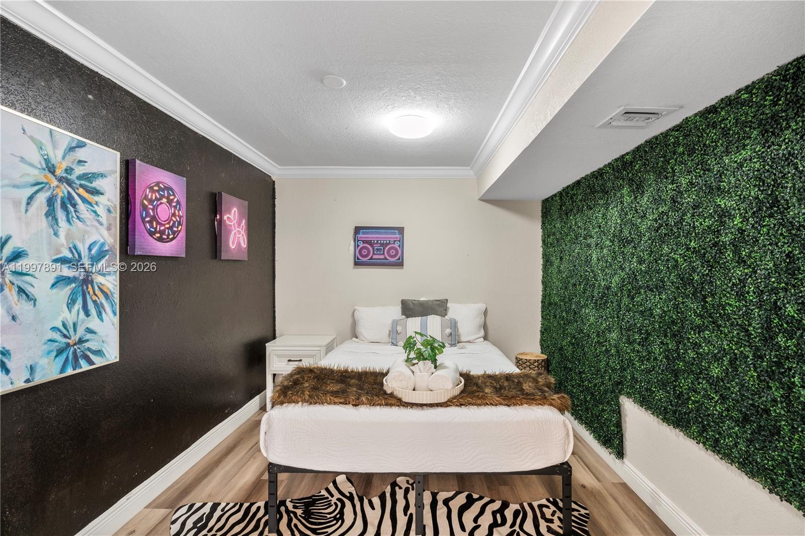 OAKLAND PARK 2ND ADD-RESU - Residential