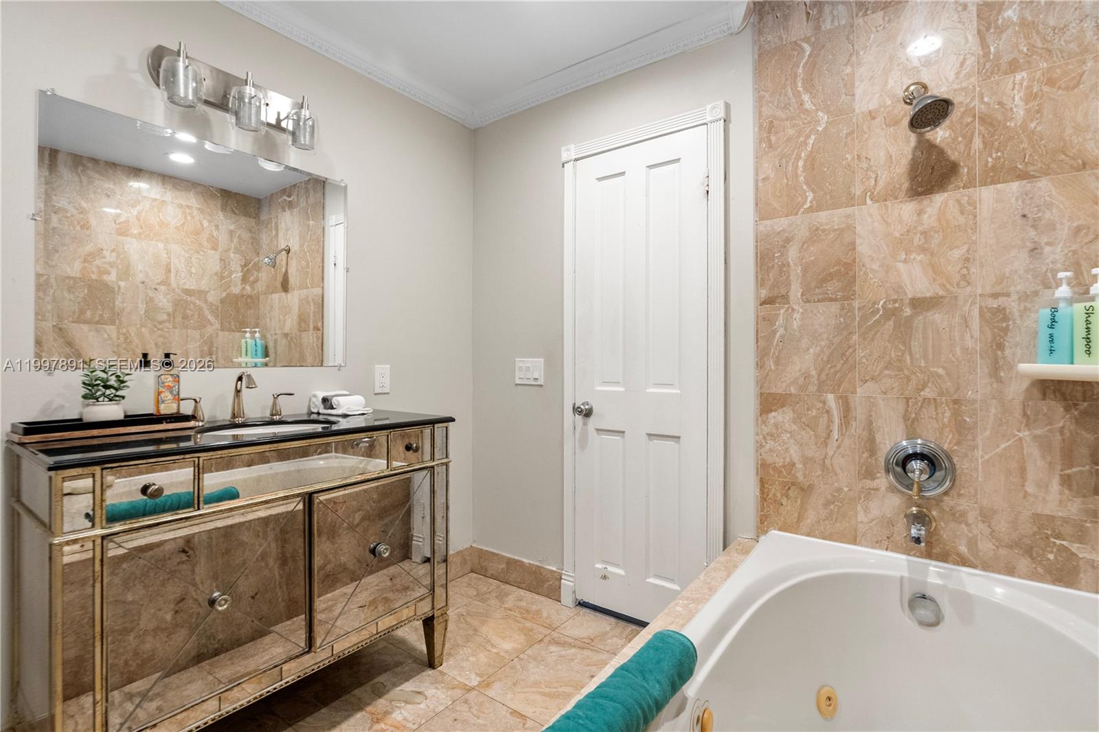 OAKLAND PARK 2ND ADD-RESU - Residential