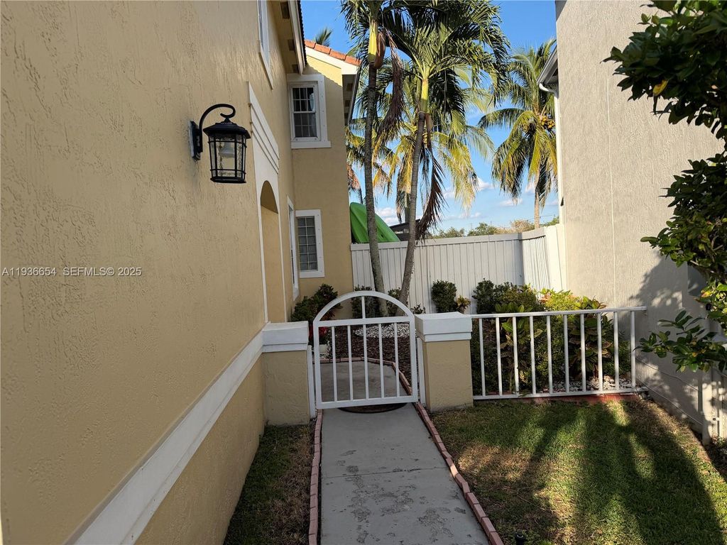 Photo of 4908 SW 151st Ave #1, Davie, FL 33331 (MLS # A11936654)