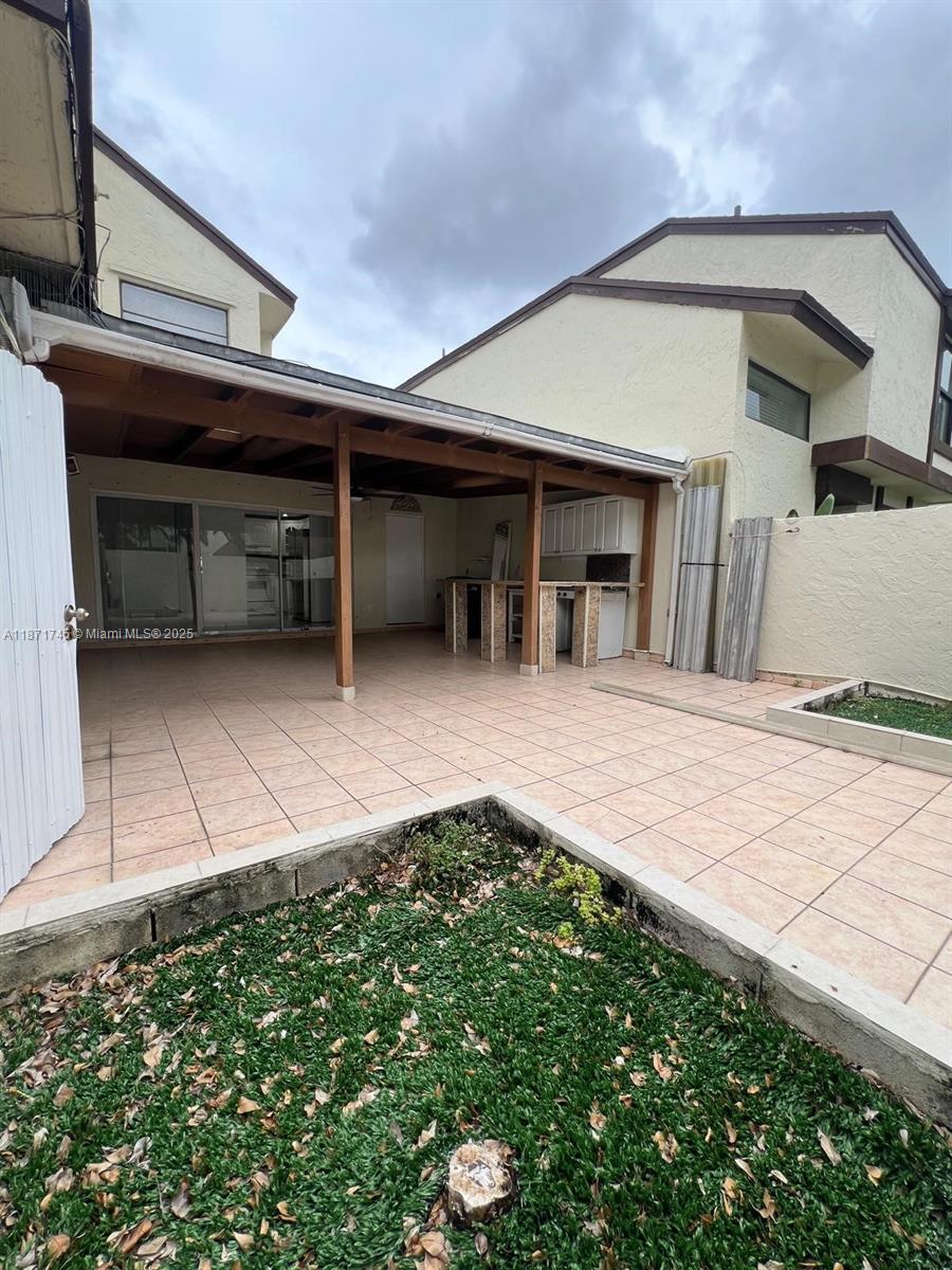 CORNER UNIT!!! 3/2 Townhouse offering a spacious layout and abundant natural light throughout in the well-maintained community of Spring Lakes Village in Fontainebleau. One room is located downstairs and two are upstairs.The spacious enclosed porch. In-unit washer/dryer, central A/C, new water heater. freshly painted interior. Near the Dolphin Expressway, FIU, shopping centers, International and Dolphin Malls, restaurants, and much more. Don’t miss out on this opportunity!!!.