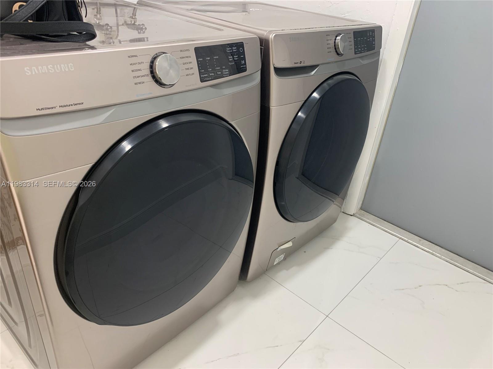 NEW BROWARDALE 1ST ADD - Residential Lease