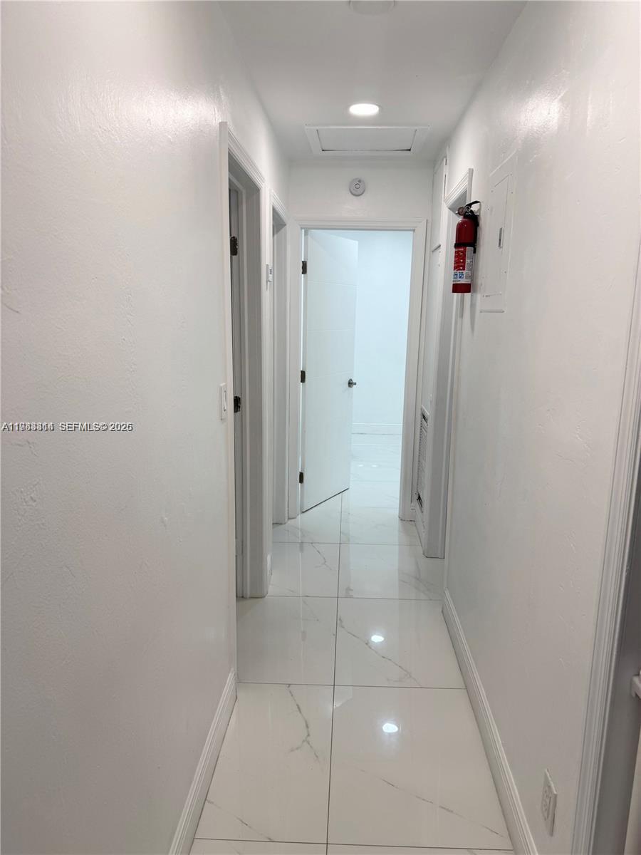 NEW BROWARDALE 1ST ADD - Residential Lease