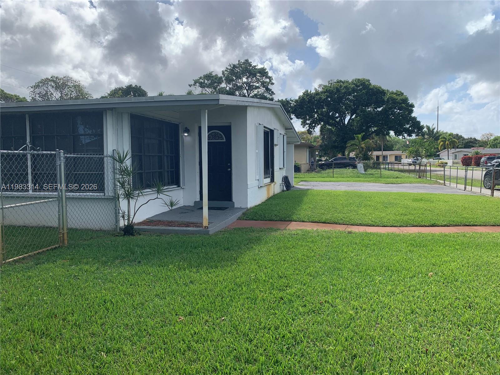 NEW BROWARDALE 1ST ADD - Residential Lease