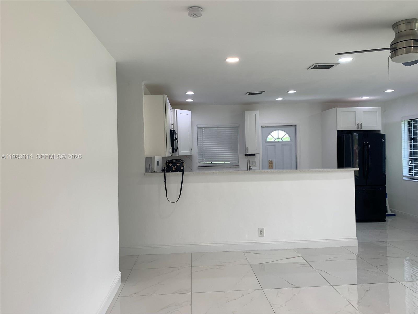 NEW BROWARDALE 1ST ADD - Residential Lease