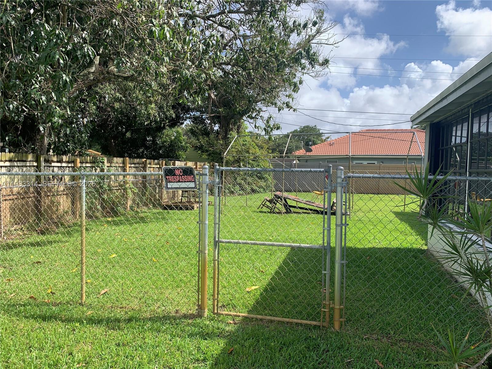 NEW BROWARDALE 1ST ADD - Residential Lease
