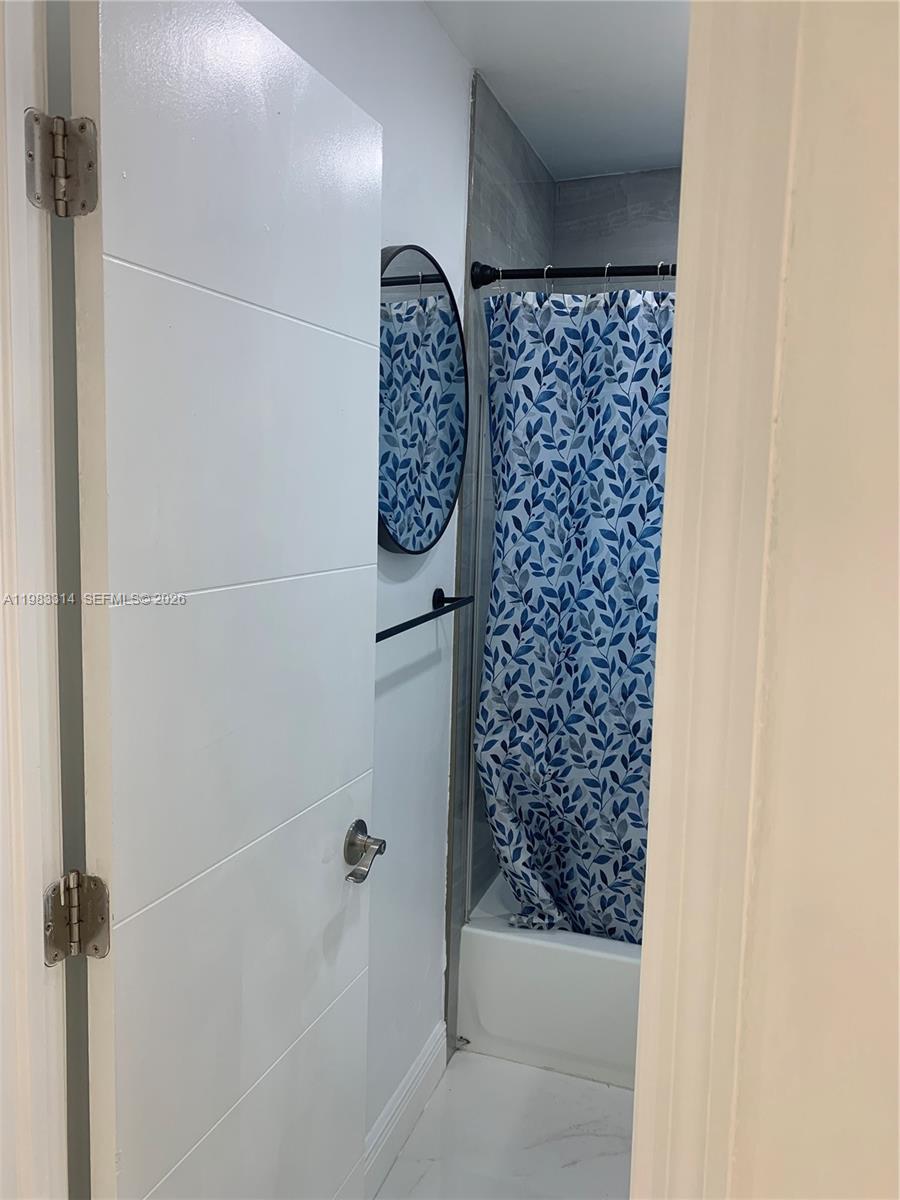 NEW BROWARDALE 1ST ADD - Residential Lease