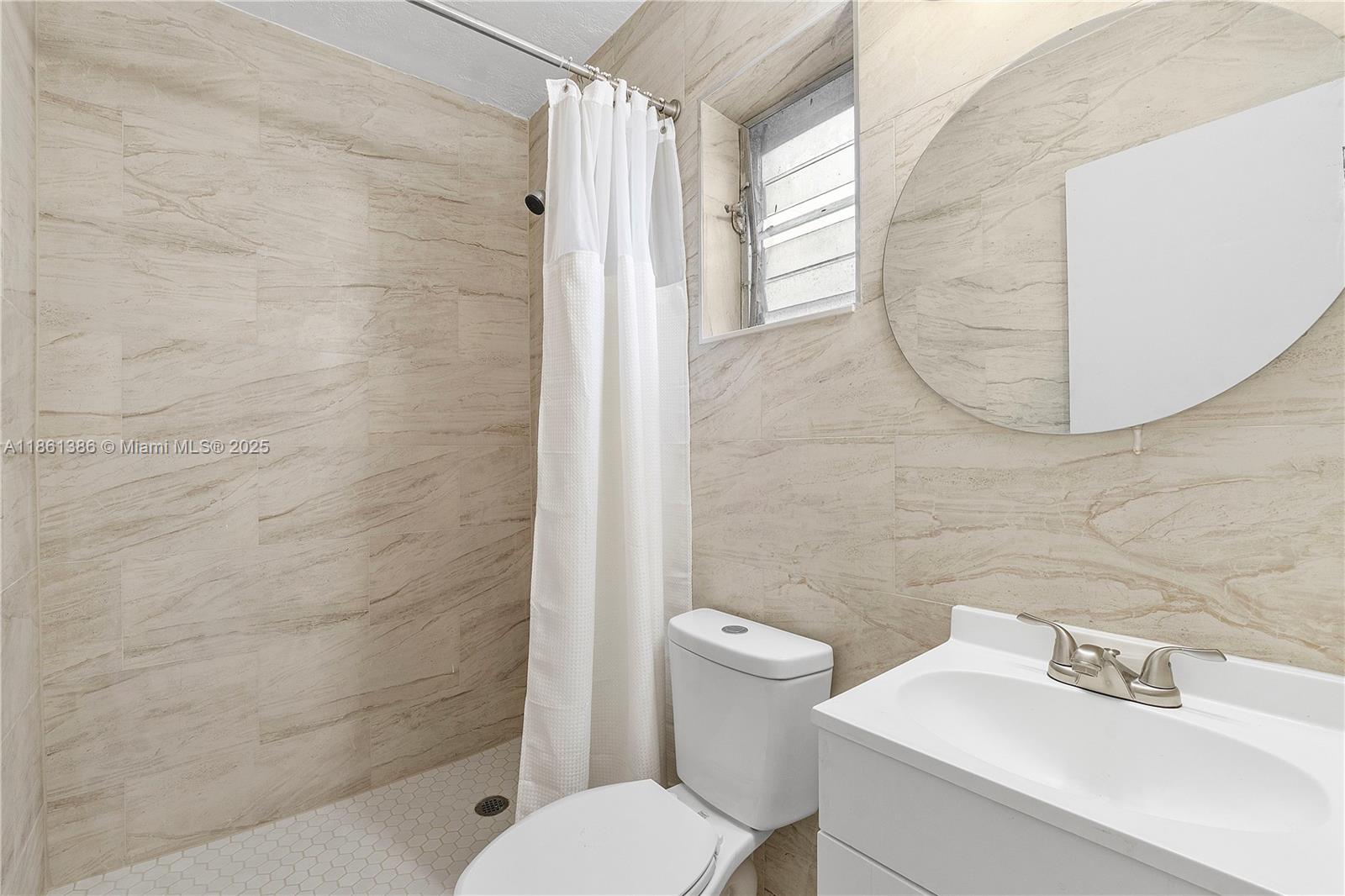 FAST APPROVAL ((Move-in Cost includes:1month rent and 1 Security ))ALL EXCLUSIVE UTILITIES:Water, Electricity, and High Speed Wi-Fi.
Welcome to your newly renovated efficiency 1bed|1bath and separate private kitchen, where modern comfort meets stylish design. Upon entering, you'll find a fresh, contemporary ambiance with brand-new flooring and soothing neutral walls. Property is Available after Oct 31, 2025. Efficient split A/C units ensure a comfortable climate throughout the year. Approval Criteria Includes:Employment/Proof of Income/Background/Credit/Rental Reference Check