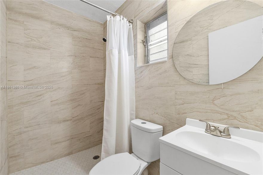 FAST APPROVAL ((Move-in Cost includes:1month rent and 1 Security ))ALL EXCLUSIVE UTILITIES:Water, Electricity, and High Speed Wi-Fi.
Welcome to your newly renovated efficiency 1bed|1bath and separate private kitchen, where modern comfort meets stylish design. Upon entering, you'll find a fresh, contemporary ambiance with brand-new flooring and soothing neutral walls. Property is Available after Oct 31, 2025. Efficient split A/C units ensure a comfortable climate throughout the year.  Approval Criteria Includes:Employment/Proof of Income/Background/Credit/Rental Reference Check